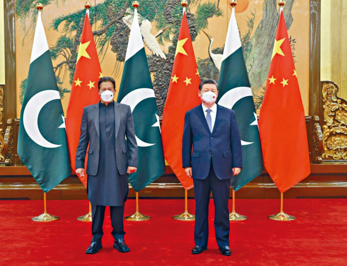 习近平展开冬奥外交，会晤巴基斯坦总理伊姆兰．汗。
