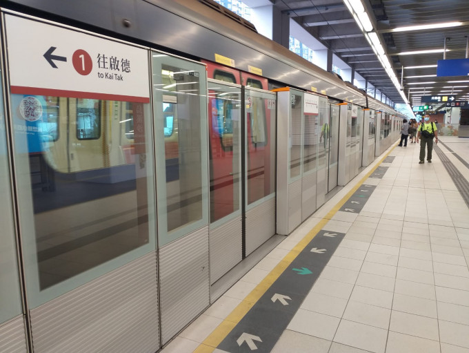 凌晨進行的屯馬線全線列車測試已完成，屯馬線一期及西鐵線列車服務回復正常。