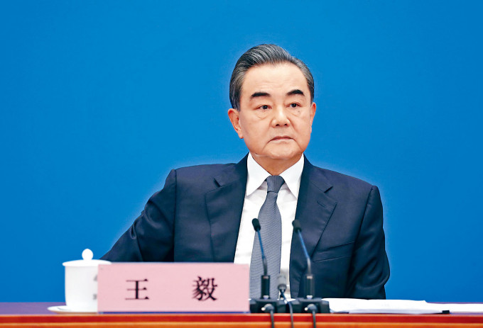 国务委员兼外长王毅指，订立「港区国安法」是合理合法，完全正当。