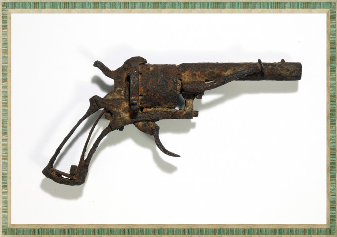 荷兰传奇画家梵高据报在1890年用以吞枪自尽的手枪，将于6月19日在巴黎拍卖。　AP图片