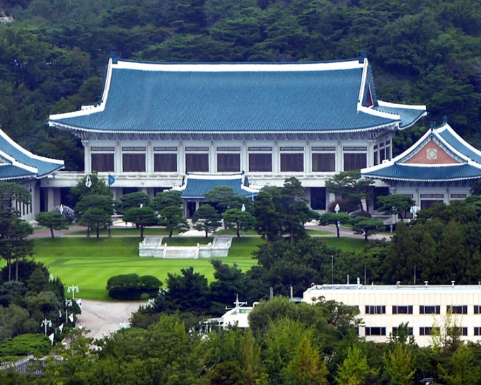 南韩总统府提议修改宪法，把总统任期改为四年。网图