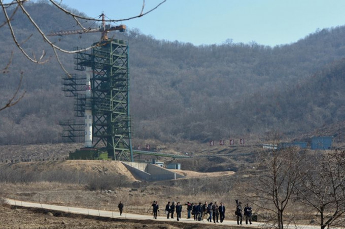 《朝中社》指北韩再在西海卫星发射基地进行重大测试。网上图片