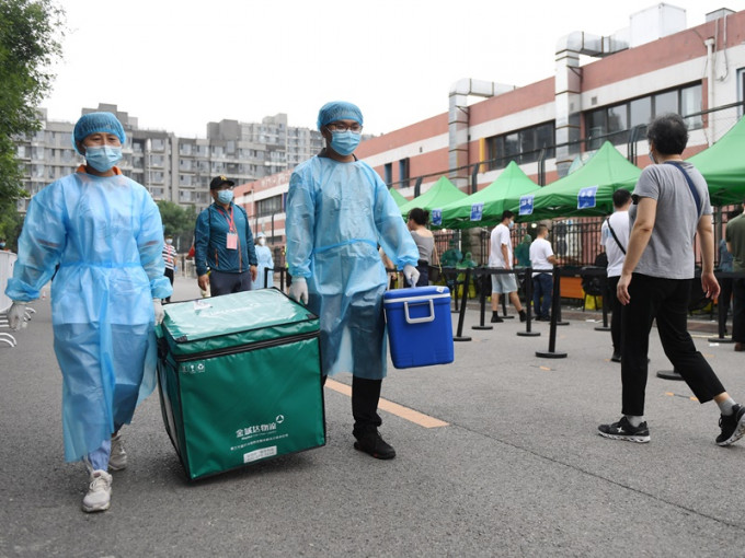 北京正加強抽驗防疫蔓延。新華社