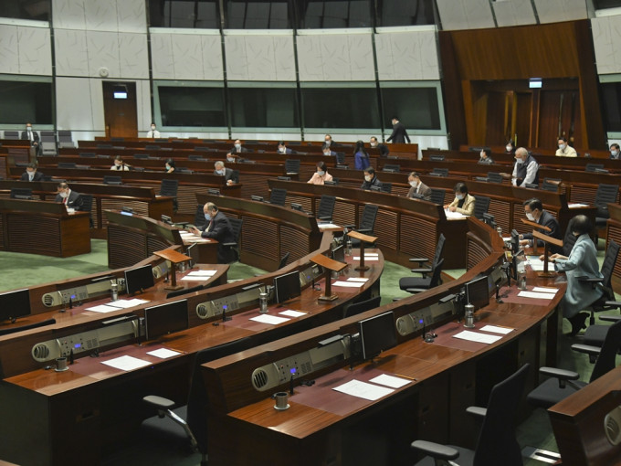 原訂於去年舉行的立法會換屆選舉推遲一年至今年舉行。資料圖片