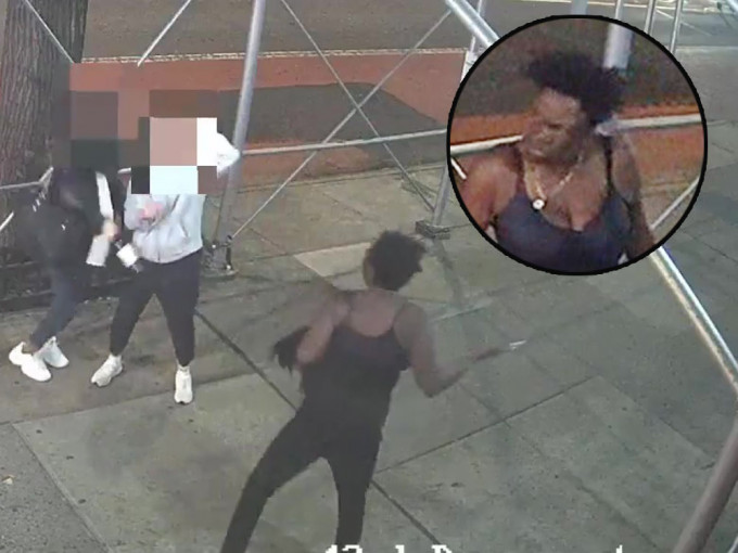 美国两名亚裔女子遭一名非裔女子持锤攻击，一名子亚裔被砸中头部受伤。（NYPD Twitter 图片）