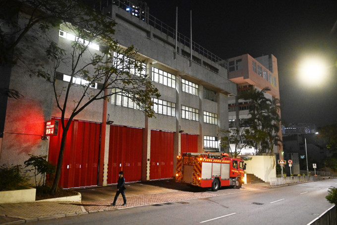 葵涌消防局有消防隊目染疫。 資料圖片