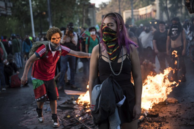 智利以街头示威愈演愈烈为由取消主办《联合国气候变化纲要公约》第25次缔约方大会，可能改由西班牙接手。AP