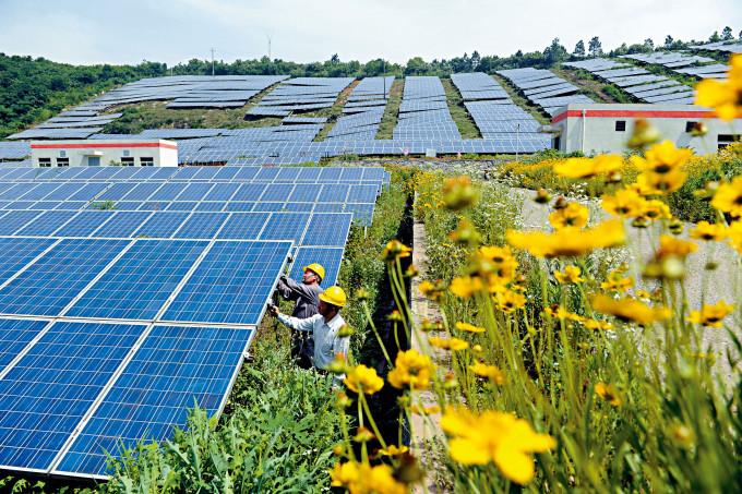 业界估计，太阳能发电将继续快速增长。