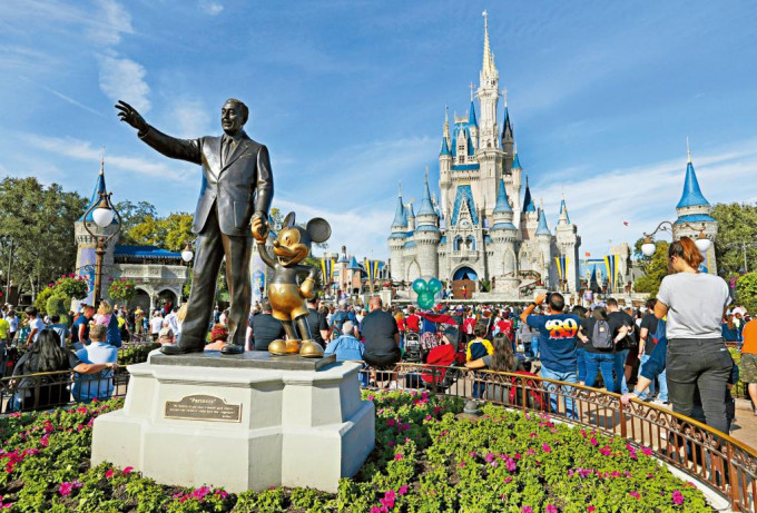 佛州奥兰多迪士尼神奇王国，是全球多个迪士尼乐园的规划模板。