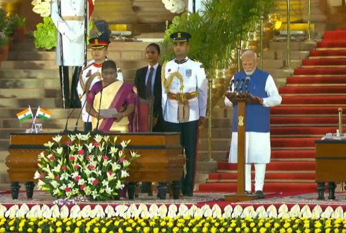 印度總理莫迪周日宣誓就職，展開第3個總理任期。新華社