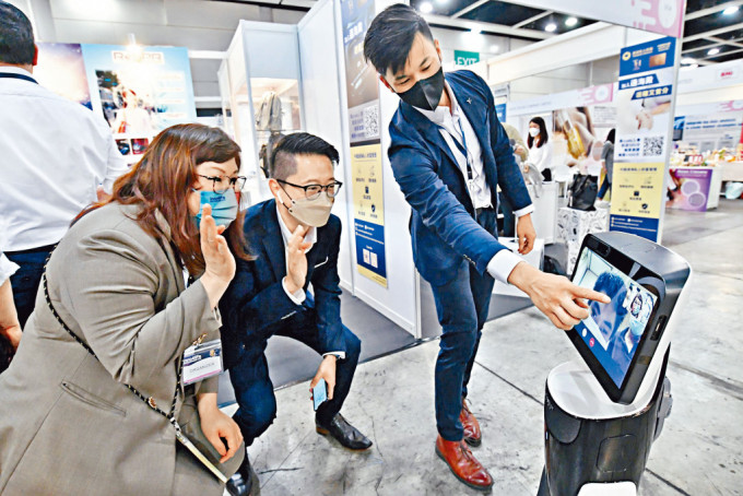 本港銳意在創科大展拳腳，昨日就大「Inno4life——創意文化及科技創新展覽2022」，展示不少科技新品及新技術。