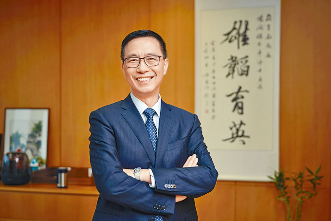 楊潤雄在網上撰文總結任內工作，寄語社會應對教育和新一代更有信心。