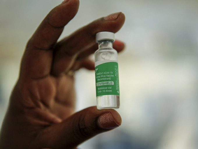 一名60多歲男性接種阿斯利康疫苗後出現腦幹出血。AP圖片