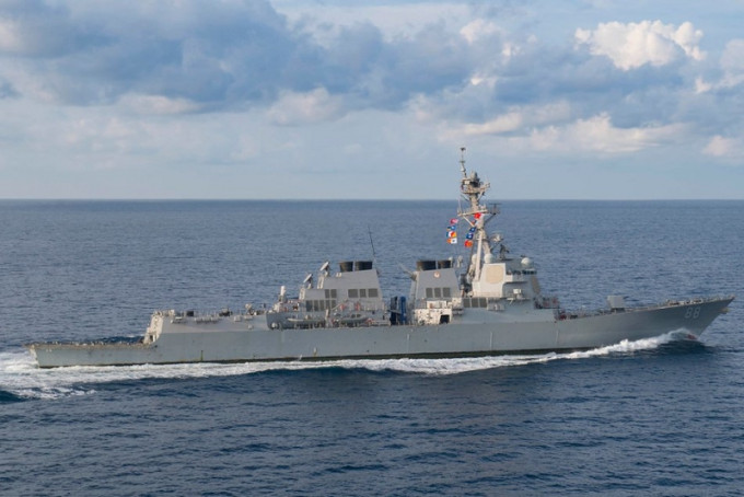 美軍神盾驅逐艦普雷布爾號駛入黃岩島12海里範圍水域。（資料圖片）