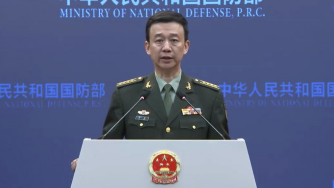 国防部新闻发言人就加拿大炒作「中国战机拦截加侦察机」答问。