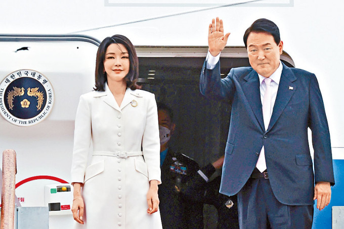 南韓總統尹錫悅與夫人周一啟程前往西班牙，出席北約峰會。