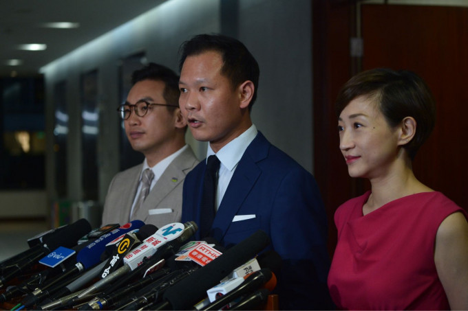 郭榮鏗稱民主派會用其他方法阻止修改議事規則。