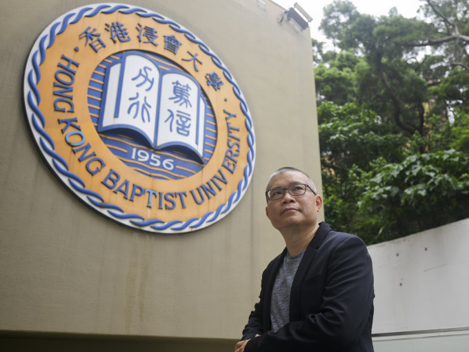 朱少璋博士现于香港浸会大学语文中心担任高级讲师。