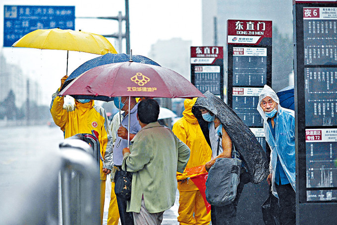 北京持续暴雨三十六个小时。