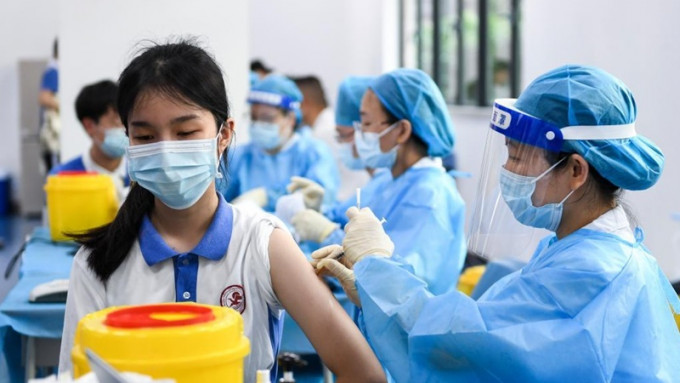 北京市教委反对强制学生接种疫苗。新华社资料图片