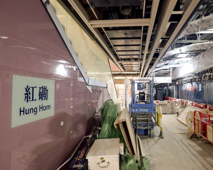 路政署及屋宇署接获港铁就红磡站荷载测试初步建议书。资料图片