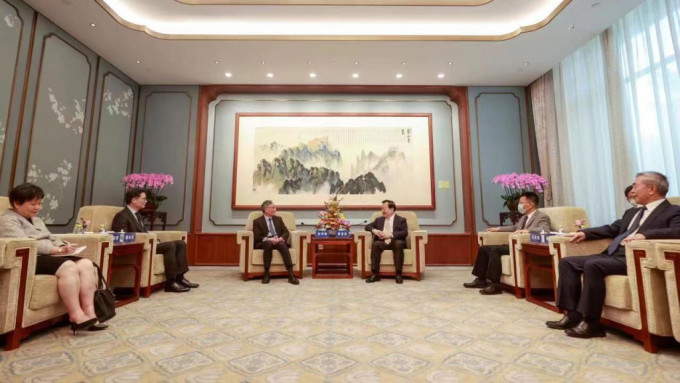 港澳辦主任夏寶龍今日（22日）上午在北京會見了香港特別行政區終審法院首席法官張舉能率領的香港特區司法機構代表團一行。港澳辦網站圖片