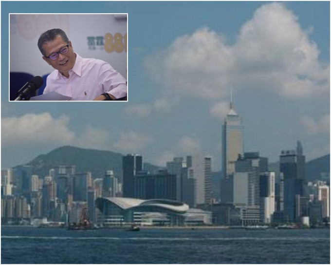 香港稅制優勢正逐步起變化，國際上的壓力亦愈來愈大。