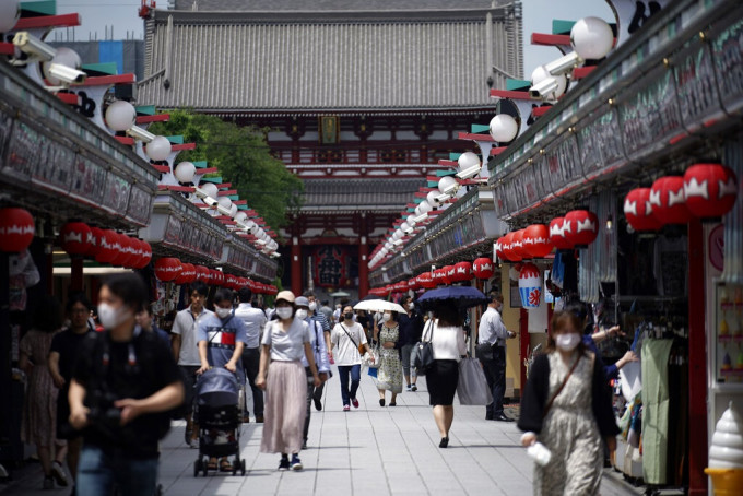 日本將會下月放寬旅客入境。AP資料圖片