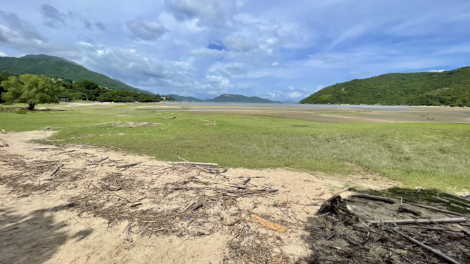 水口是大嶼山最大的沙坪，擁有獨特的生態景觀。陳浩元攝