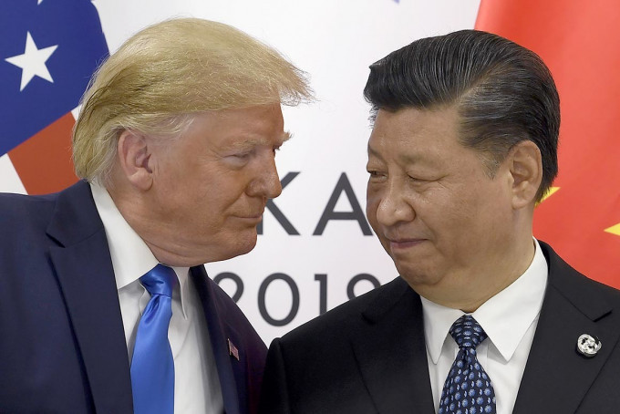 美國總統特朗普周一稱，他與中國國家主席習近平的關係可能「不再那麼親近」。　AP