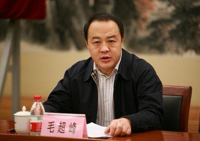 毛超峰转为广东团人大代表。