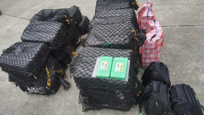 粵港警方聯合打擊跨境販毒集團 拘56男女檢8億元可卡因。警方圖片