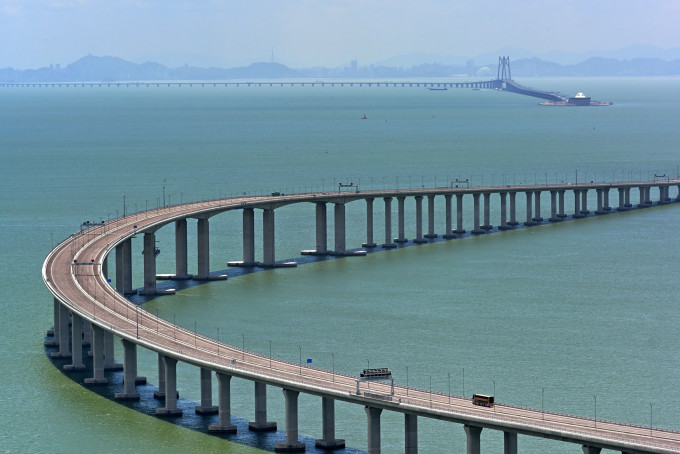 港珠澳大桥的汽车流量从未达标。 资料图片