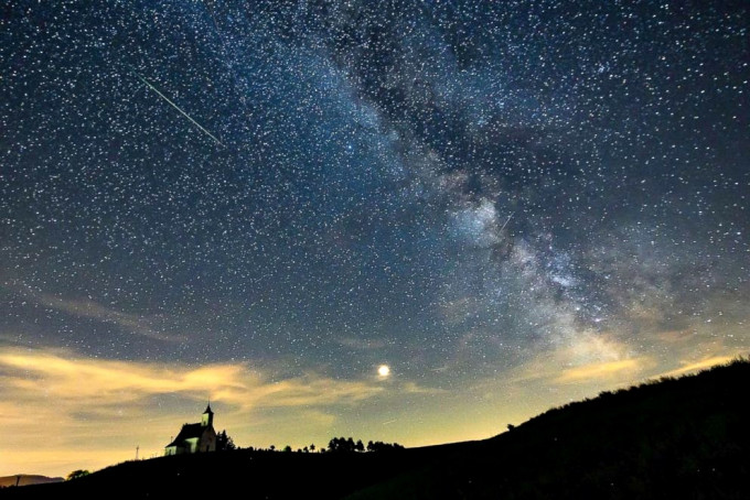 斯洛伐克2018年觀測過的英仙座流星雨。網上圖片