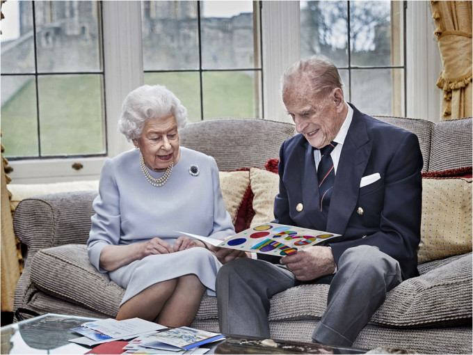 英女皇今个圣诞不会外出庆祝。AP资料图片