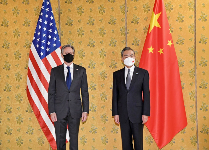 中國國務委員兼外長王毅在二十國集團（G20）會議期間，會見美國國務卿布林肯。新華社圖片