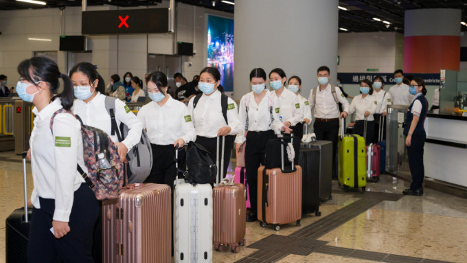 醫管局指第2批共100名廣東省護士最快今年底來港。資料圖片