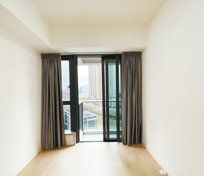 Oasis Kai Tak 2座低层A室，实用面积494方尺，现以22000元放租。