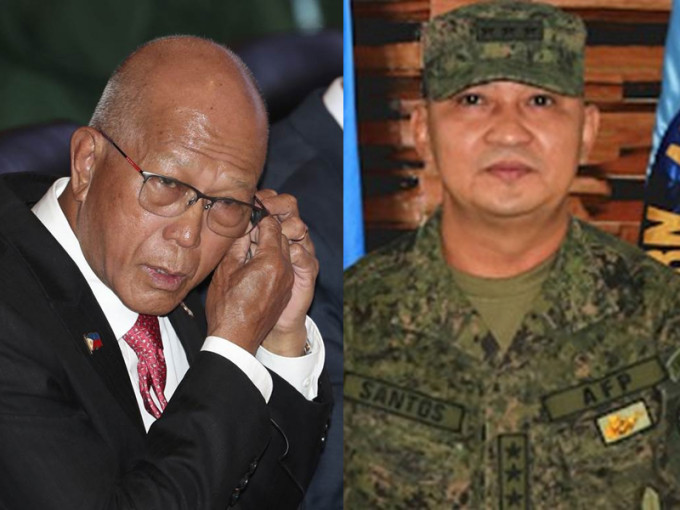 菲律賓武裝部隊總參謀長桑托斯（右）確診，國防部長洛倫扎納（左）和桑托斯有密切接觸，需自我隔離。（AP/網圖）
