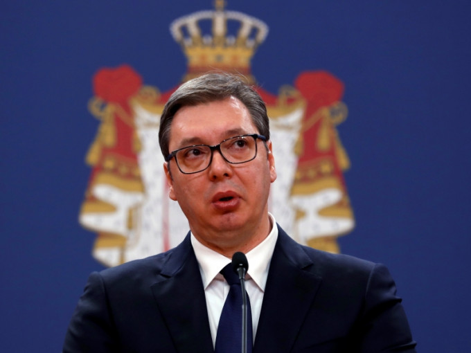 塞爾維亞總統武契奇周日發表電視講話，宣布國家進入緊急狀態，並將公開尋求中方醫療援助。AP