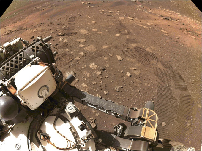 NASA資助研究表示，火星水分潛藏在地殼礦物中。AP資料圖片
