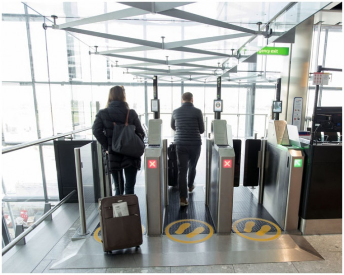 屆時旅客辦理登機手續時無需再出示護照或登機證。
