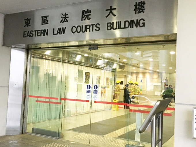 裁判官張志偉今在東區法院裁定其中一人刑事損壞及拒捕罪成。資料圖片