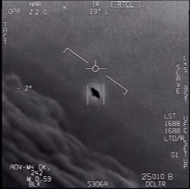 美国国防部发布3段不明飞行物体（UFO）的影片。