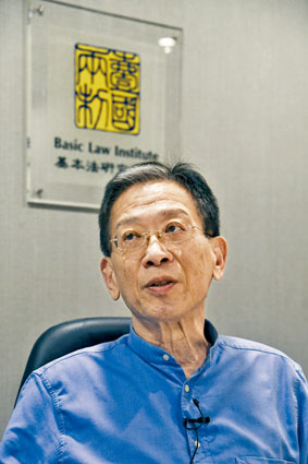 ■資深大律師胡漢清指，前港督彭定康在香港回歸前，曾帶動廢除多條違反人權的法例，但不包括煽動罪。