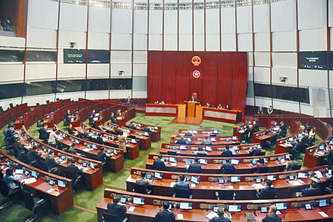 立法会举行「2022年《施政报告》」议案辩论，多名议员表示支持。