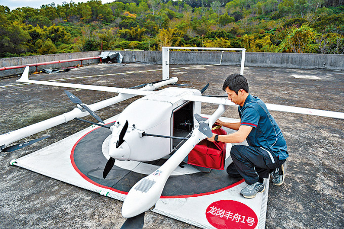 內地「低空經濟」發展迅速，使用的無人機機種也較香港大型。