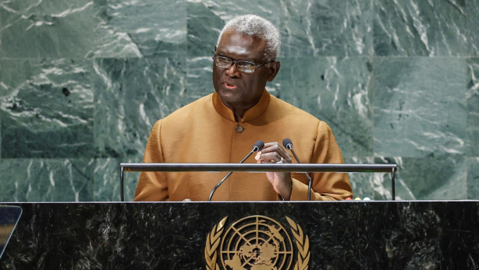 2023年9月22日，所罗门群岛总理索加瓦雷在联合国大会上发言。 路透社