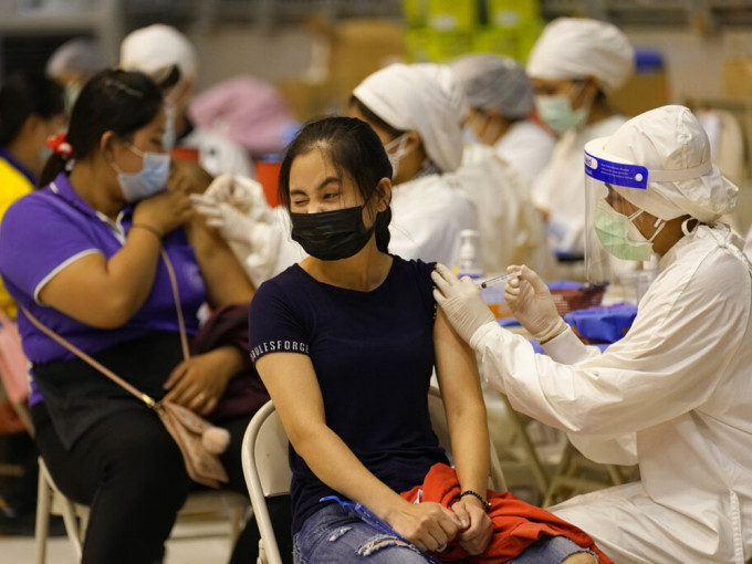 泰国内阁准采购2000万剂辉瑞及约1100万剂科兴疫苗。AP资料图片