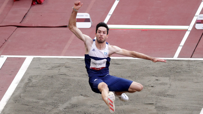坦杜路夺男子跳远金牌。Reuters